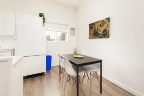 Minimalist Suite w High Ceilings & Parking! Unit A - Image 3