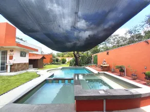 El Murmullo - A House to Rest - Image 2