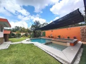 El Murmullo - A House to Rest - Image 3