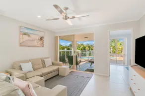 Serenity at Elanora - Waterfront Elanora - Min 3 Night Stays! - Image 2
