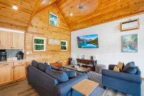 Lakefront, 5 Min to Colgate, Sleeps 8 - Image 2