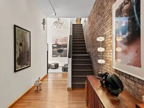 The Crosby Loft: Rare, elegant, spacious w sauna - Image 4