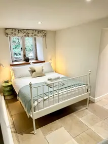 A Luxury Countryside Annex near Bath - Image 3