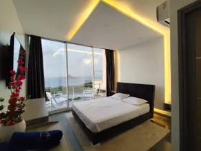 Luxury beachfront villa 10 - Image 5