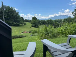 Farmhouse in Nathan's Creek with beautiful views - Image 2
