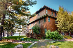 Luxe Lakefront Retreat: Pool, Marina & More! - Image 4