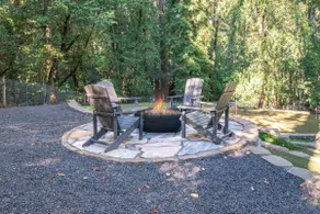 Russian River Redwoods: Hot Tub, Fire Pit, Dogs OK - Image 3