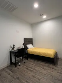 *Townhome style 3BR/Valley Ranch!*IAH 15 MIN* - Image 5