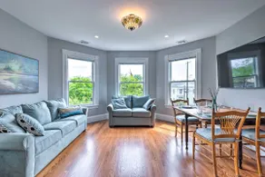 Charming Greenport Gem 1, 1 Mile to Ferry! - Image 2