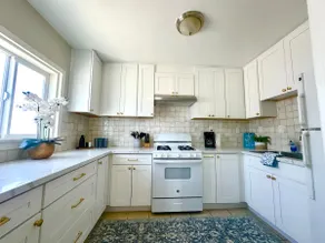 Pacific Beach Cottage - Image 5