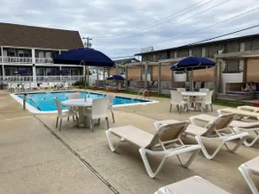 Montauk Poolside Suite, Steps to Beach - Image 5