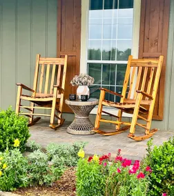 Bella’s by the Bay • Pet friendly, fenced yard - Image 5
