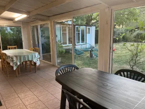 Cozy house with large garden - Image 5
