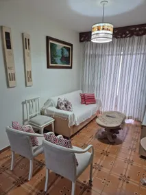 Charming beachfront apartment, with parking - Image 2