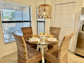 Golf-Lake Views, Full Kitchen, Close to Everything - Image 2