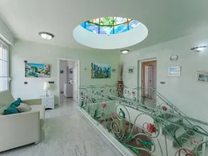 Gorgeous Golf Villa Heated Pool Sea view - Image 3