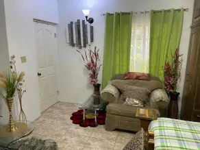 Deluxe Oasis - Image 3