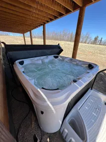 Brand New 4-bedroom cabin/stunning views/HOT TUB! - Image 4