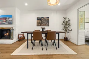 1970s Inglewood 3BR Gem w Parking, W/D & Jacuzzi - Image 4