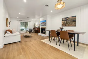 1970s Inglewood 3BR Gem w Parking, W/D & Jacuzzi - Image 5