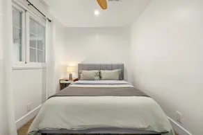 1970s Inglewood 3BR Gem w Parking, W/D & Jacuzzi - Image 3