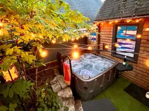 SevenTwenty: Hot Tub Under the Stars & Other Tales - Image 2