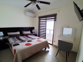 Adorable Suite-Garage-Piscina -Top floor - Image 3