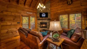 Sunrise view & mtn sights; hot tub; peace & quiet - Image 4