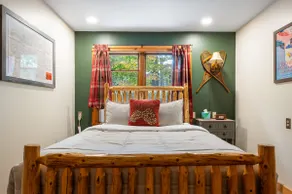 The Pinecone Flat - Cozy Adirondack Apartment - Image 4