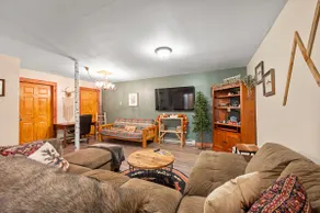 The Pinecone Flat - Cozy Adirondack Apartment - Image 5