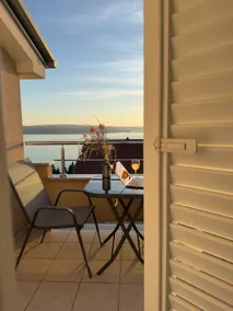 Blue Horizon - 400m from the Sea! - Image 2