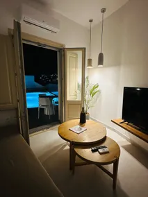 Brand new villa with swimming pool - Image 3