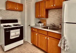 Lovely and Cozy 1 Bedroom Private Apartment - Image 4