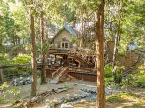 Enclosed Backyd; Walk2 Lake, Fire Pit, EV Charger - Image 3