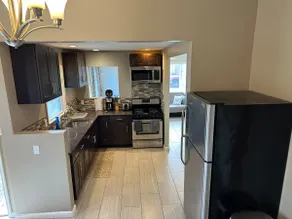 Newly Renovated-2 BR 1 BA House - Image 5