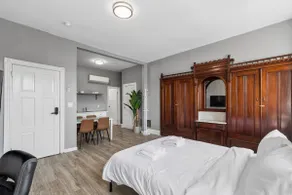 *SouthPhilly Broad St Private Modern Studio 1 - Image 5