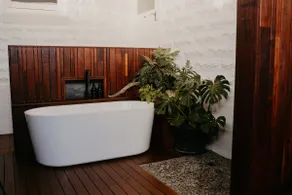 Romantic Stay for Couples - Outdoor Bath & Fire - Image 3