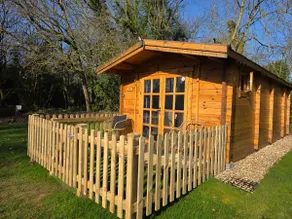 Birdsong lodge Dog Friendly Nr Sutton on Sea - Image 2