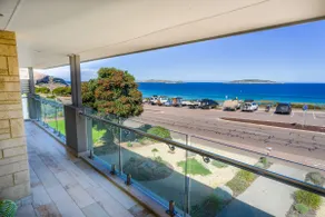 West Beach House - Image 4