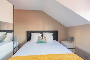 Charming Loft in Annecy Old Town, 10 people, 5 minutes from the lake - Image 5