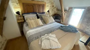 Charming air-conditioned house with terrace and pool - Image 3