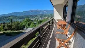 Kristin - Modern Apartment with Pool & Lake View - Image 5
