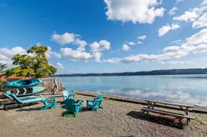 The Horizon on Hood Canal – Waterfront w/ Hot Tub - Image 5
