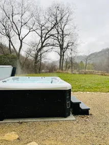 Driftless River House *Hot Tub* Modern Cottage - Image 4
