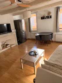 Aix center • Cozy 2-room apartment near Cours Mirabeau • 1–5 people - Image 2