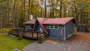 Red Roof Bungalow | Hot Tub Fire Pit Dog Friendly - Image 4