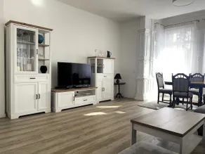 91sqm Art Nouveau Gem: 2 BR, Balcony & Old Town - Image 4