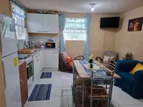 Warrens cosy Apt 7 mins to Beach - Image 2