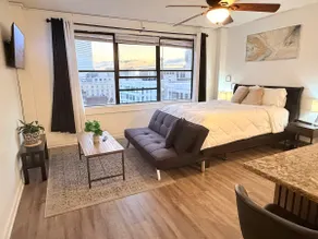 Downtown City View Loft - Image 2