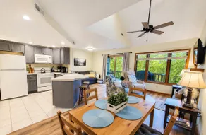 Cute & Cozy King Suite Villa ~ Near Golf, Trails, Spa - Image 4